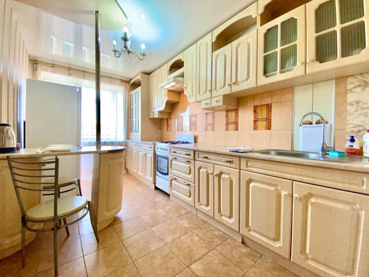 Apartpoltava Елегантна Квартира В Новобудові,Біля Каштанової Алеї, Центр Міста, Звітна Документація ภายนอก รูปภาพ