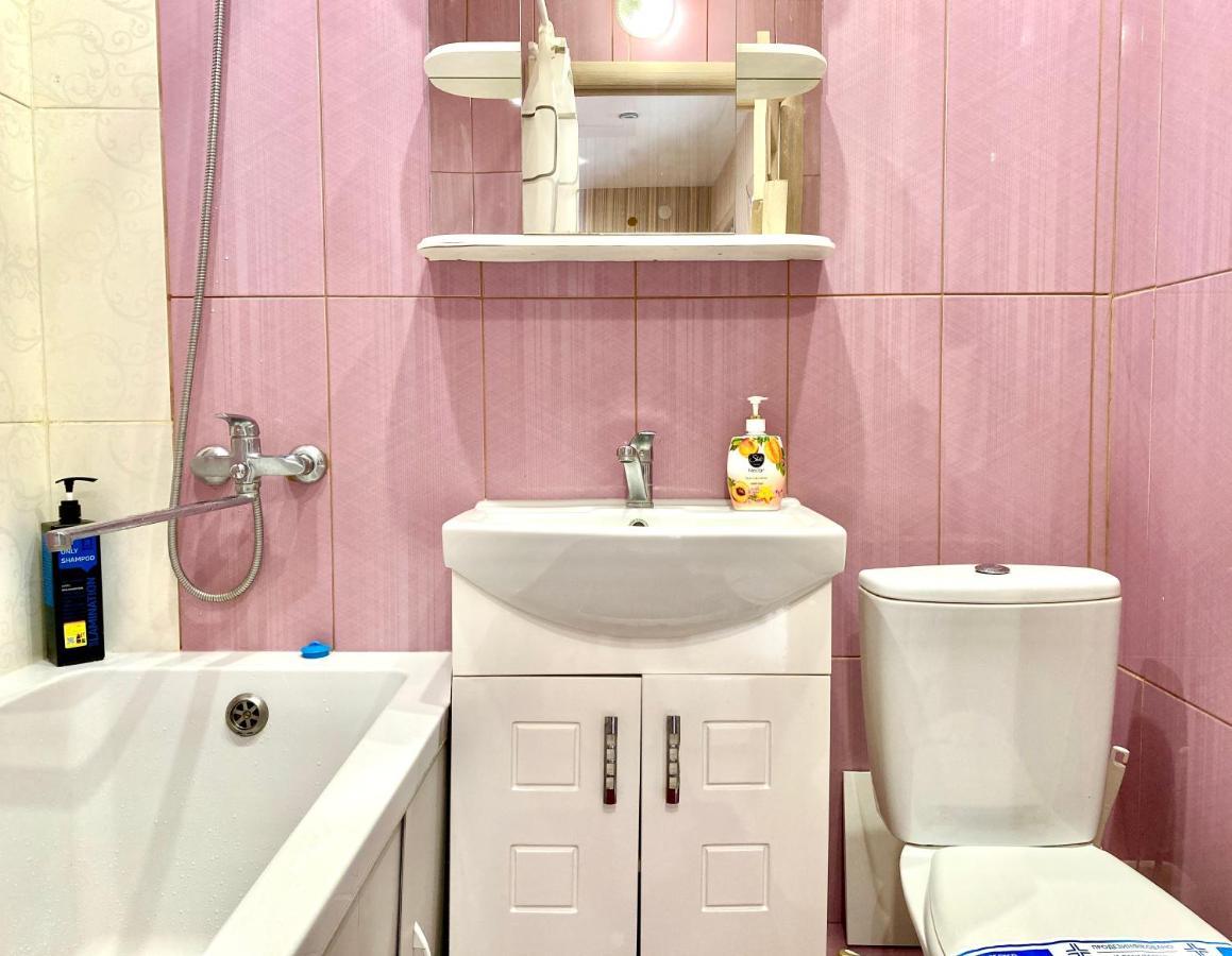 Apartpoltava Елегантна Квартира В Новобудові,Біля Каштанової Алеї, Центр Міста, Звітна Документація ภายนอก รูปภาพ