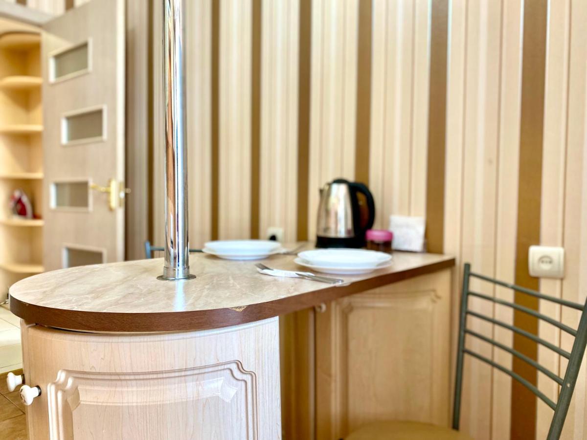 Apartpoltava Елегантна Квартира В Новобудові,Біля Каштанової Алеї, Центр Міста, Звітна Документація ภายนอก รูปภาพ